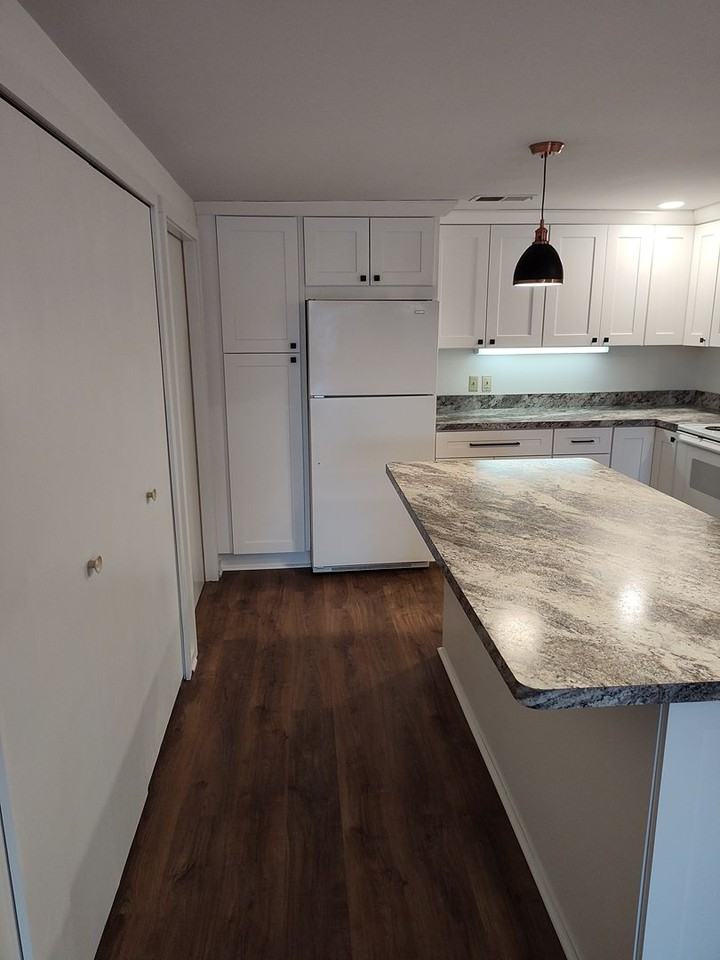 2767 Lake Elmo Ave N - Photo 4 of 17