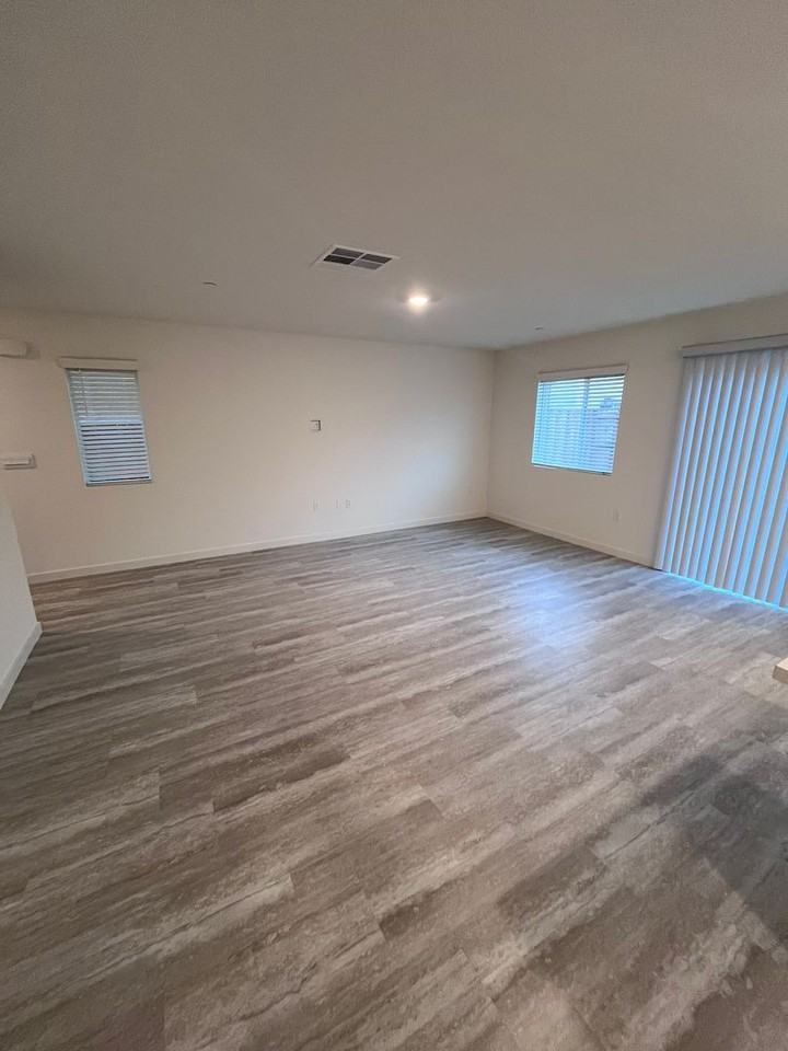 8049 Whippersnapper Way - Photo 4 of 19