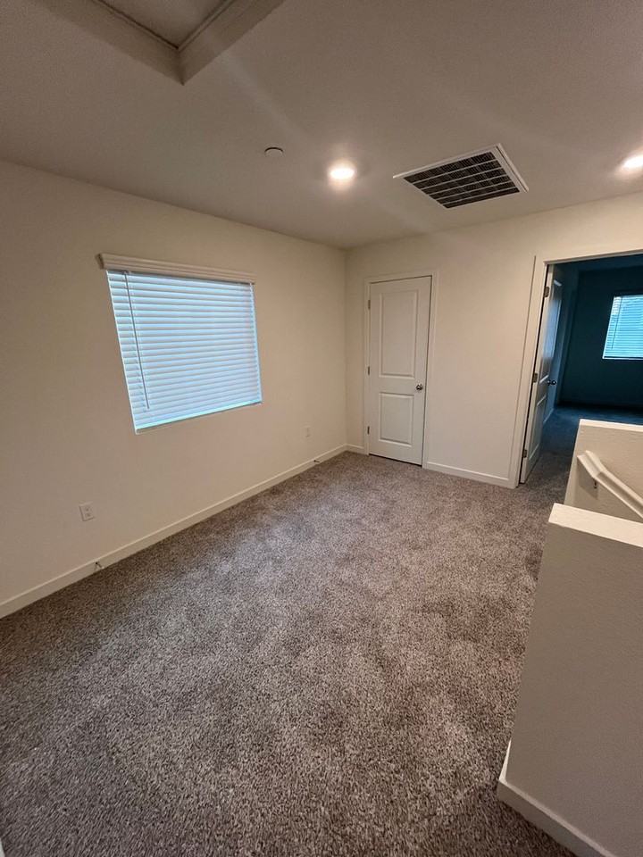 8049 Whippersnapper Way - Photo 7 of 19