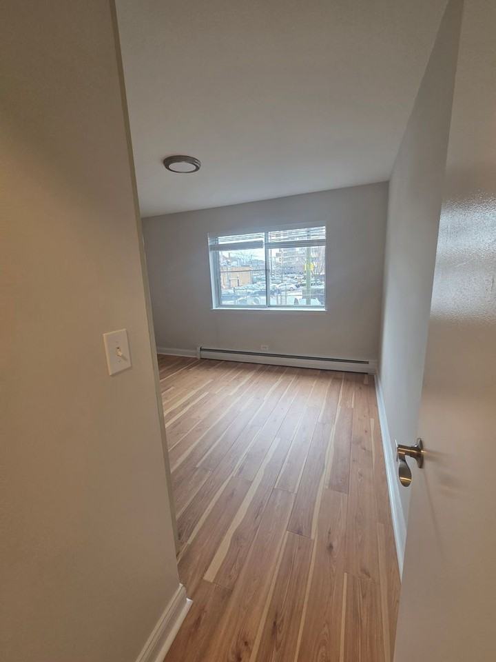 6161 N. Winthrop - Photo 7 of 19