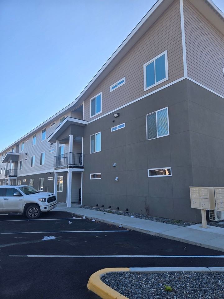 Galaxy Apartments in Umatilla!!!! - Photo 2 of 49