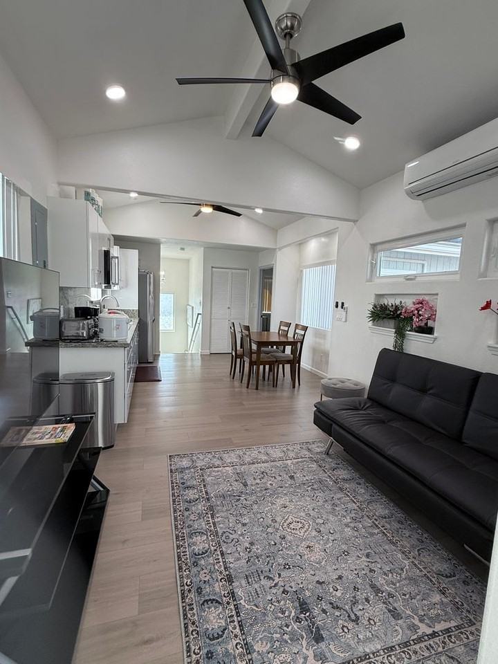 1683 Hoolana Pl - Photo 7 of 17