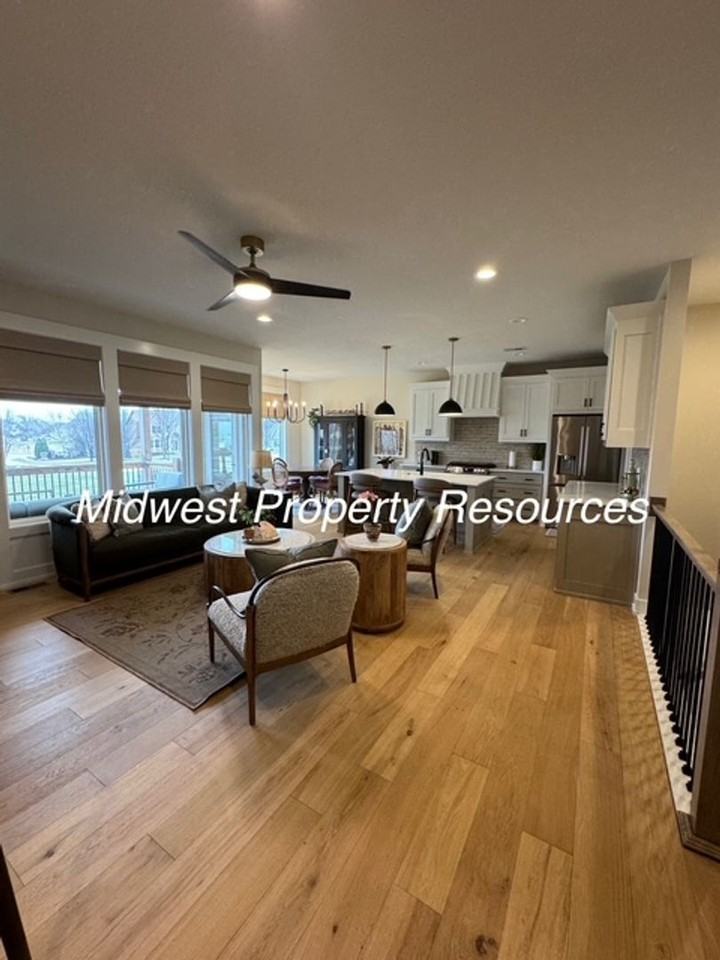 15700 Nw 124th St - Photo 3 of 28