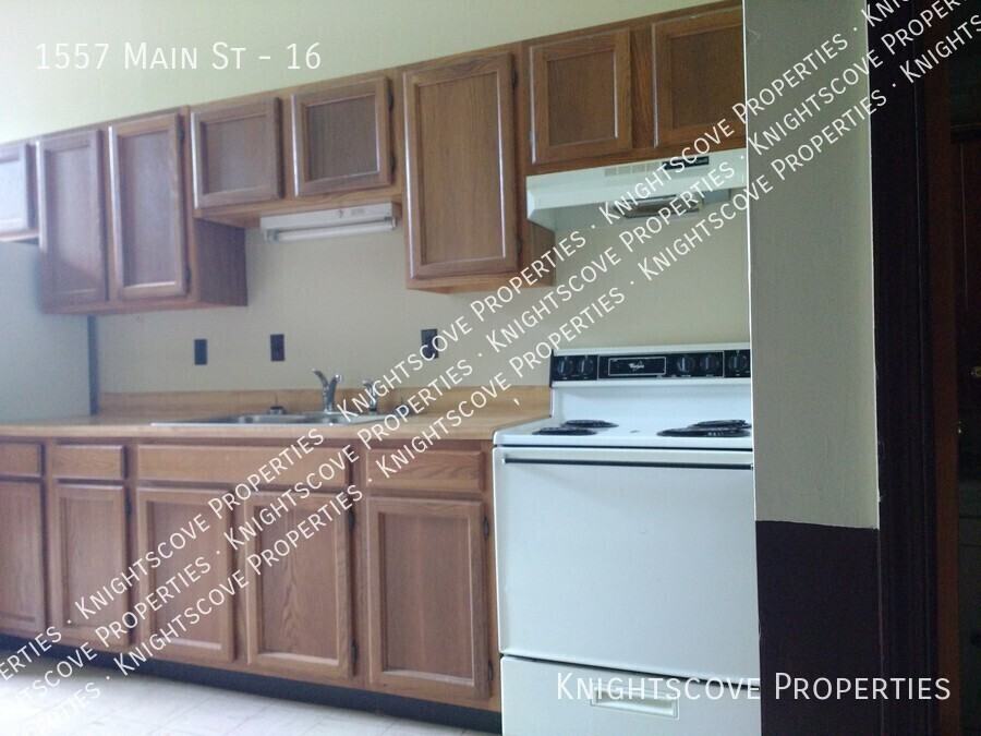 1557 Main St #16 - Photo 6 of 30