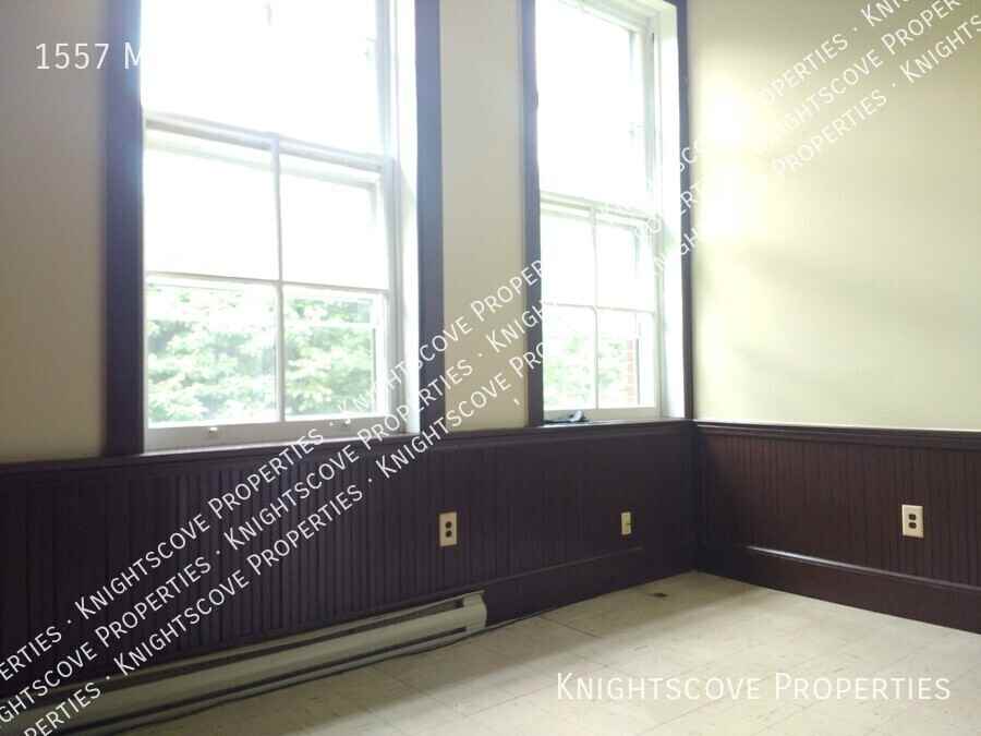 1557 Main St #16 - Photo 5 of 26