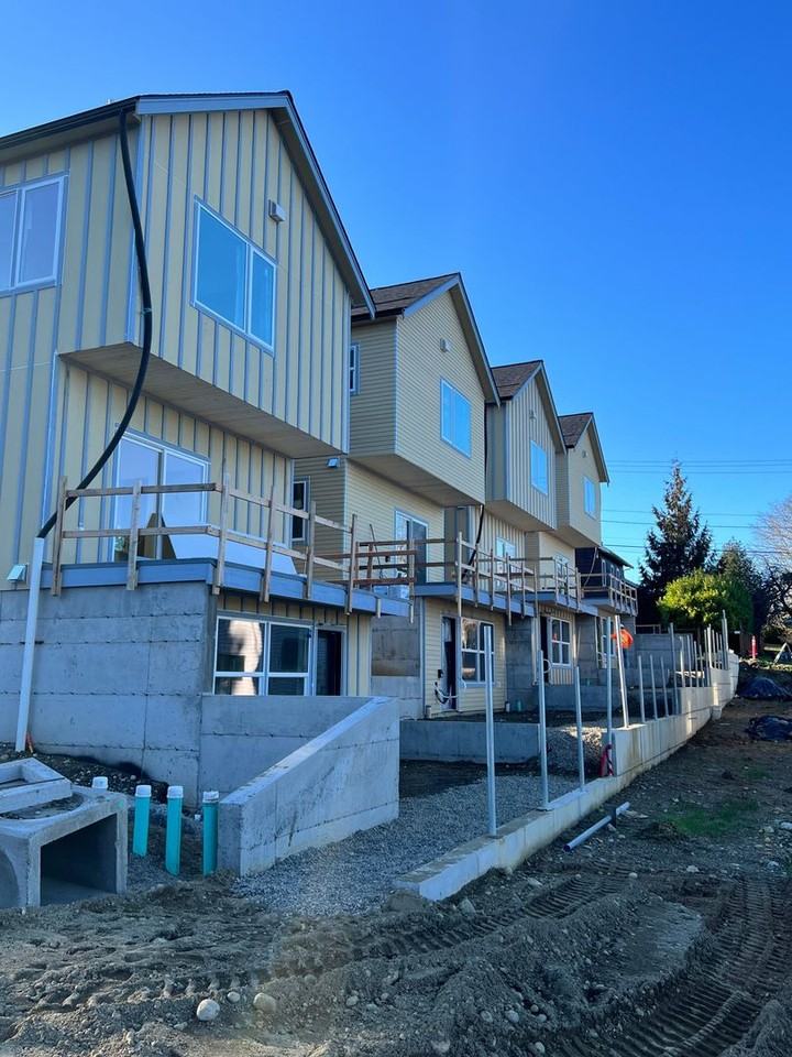 1223-1229 E. Laurel Street - Photo 2 of 4