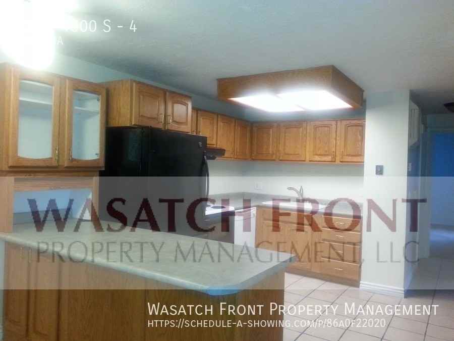 333 E 4500 S #4 - Photo 6 of 8