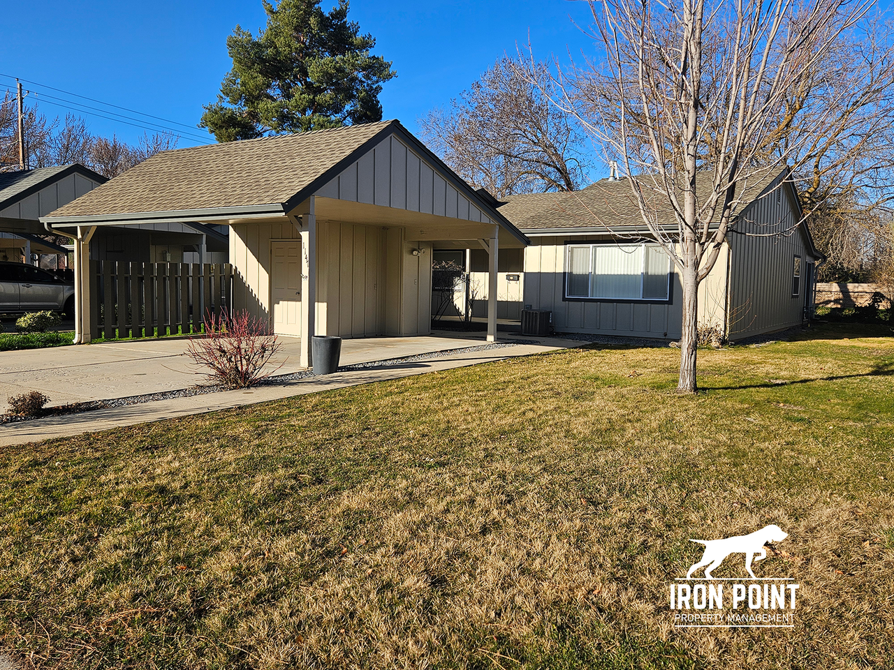 1147 S Abbey Cir - Photo 2 of 44