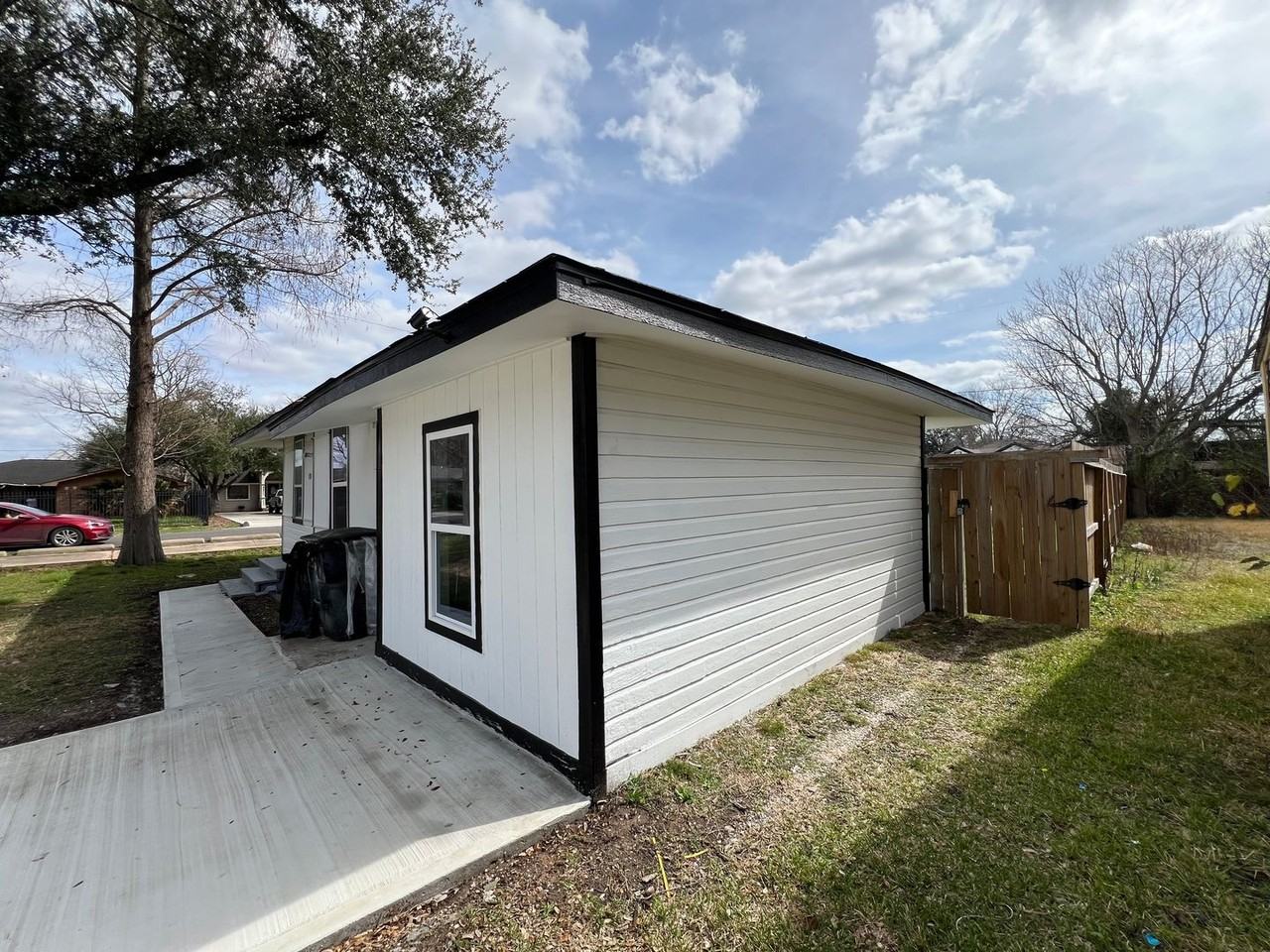 274 Owens St - Photo 3 of 12