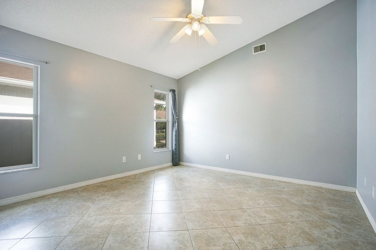 3724 Pickwick Dr - Photo 6 of 15