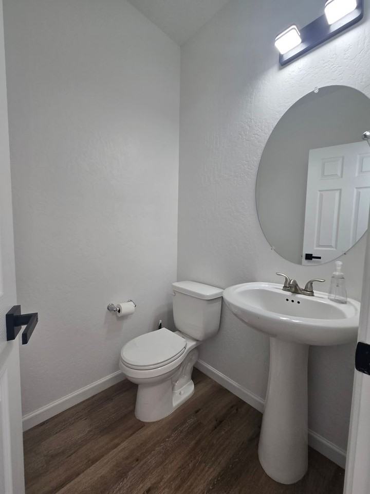 1069 Buena Vista Ln - Photo 6 of 16