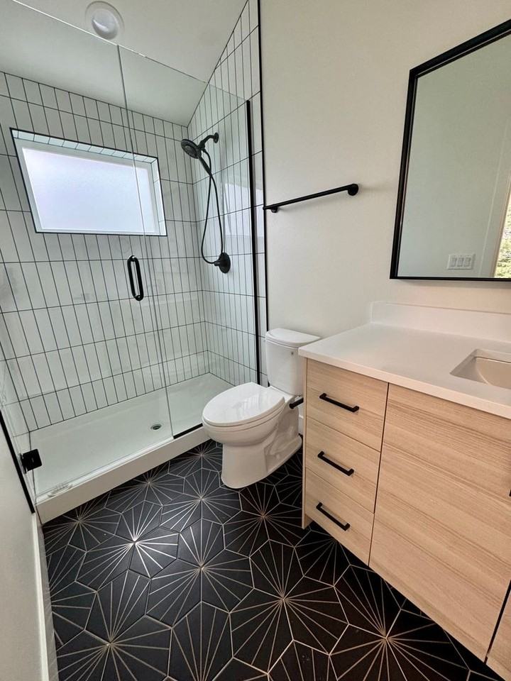 9511 3rd Ave Nw - Photo 5 of 8