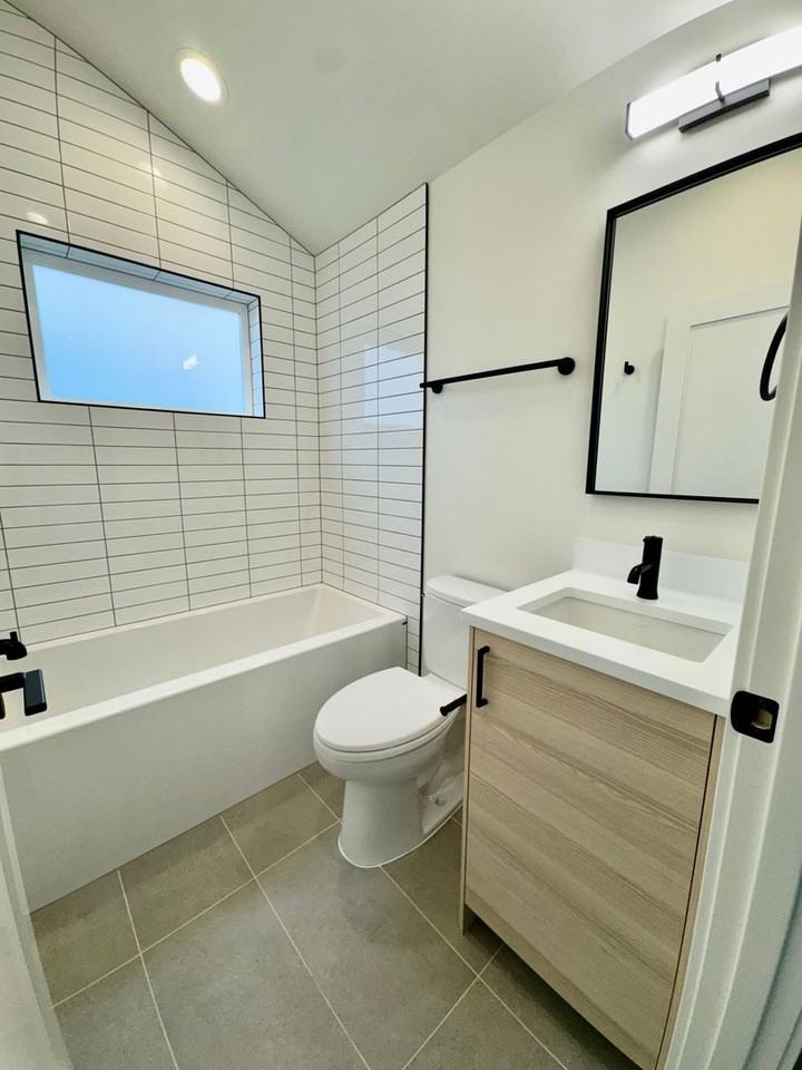 9511 3rd Ave Nw - Photo 6 of 8