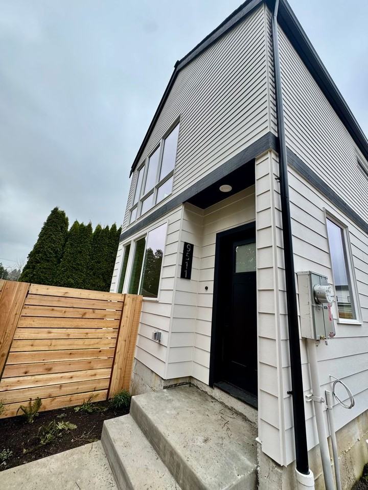 9511 3rd Ave Nw - Photo 7 of 8