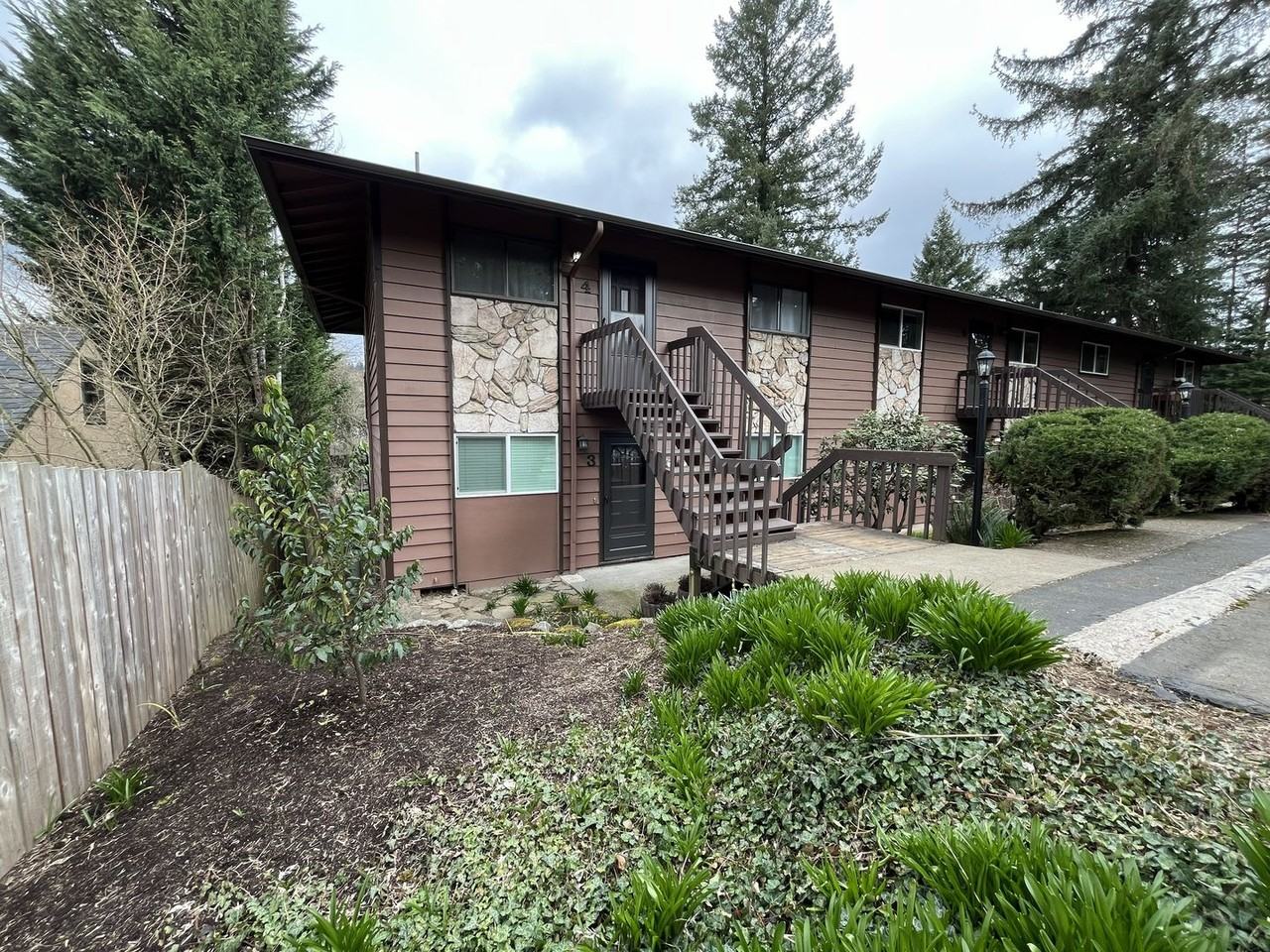 5005 Sw Mitchell St #3 - Photo 2 of 25