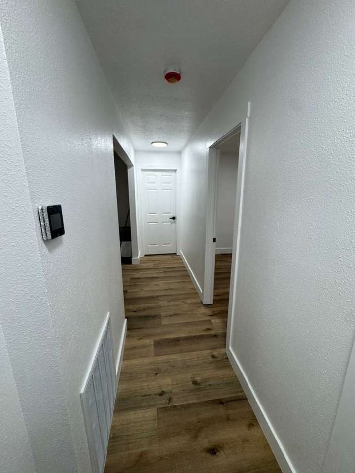 2705 Tanglewood St - Photo 3 of 12