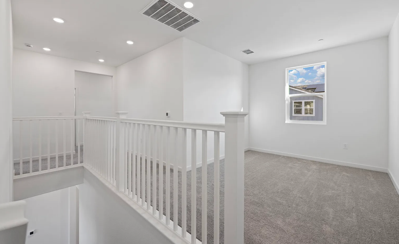 2137 Harborview Way - Photo 5 of 8