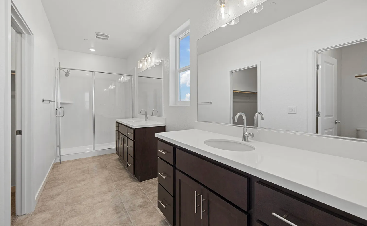 2137 Harborview Way - Photo 7 of 8