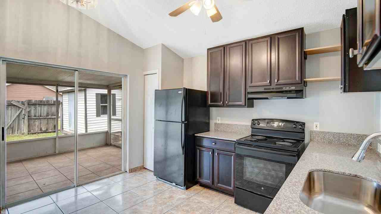 6761 Belmar Dr - Photo 4 of 14