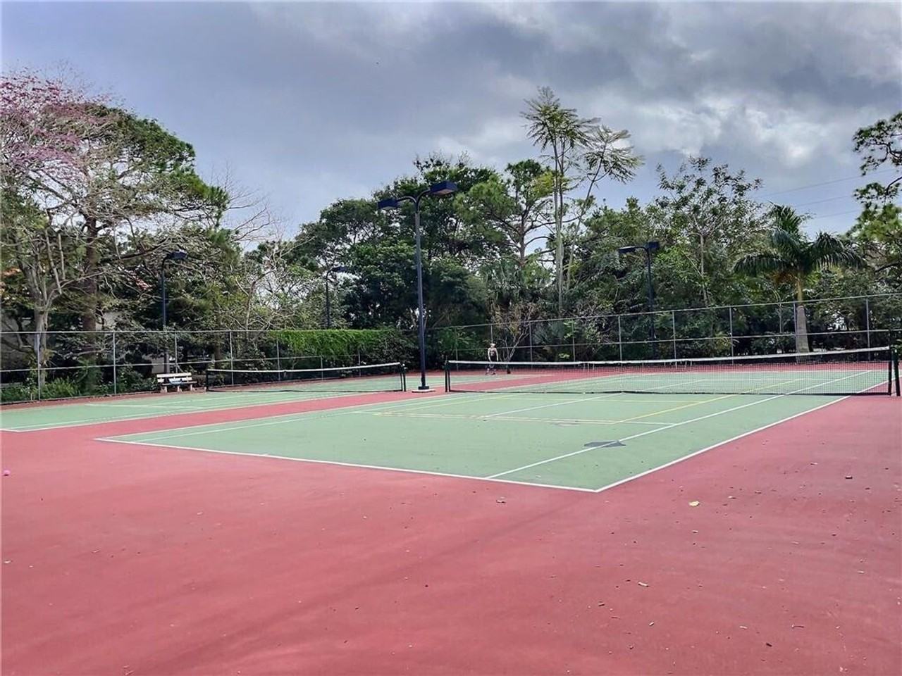 320 Deer Creek Wildwood Ln N #E - Photo 3 of 33