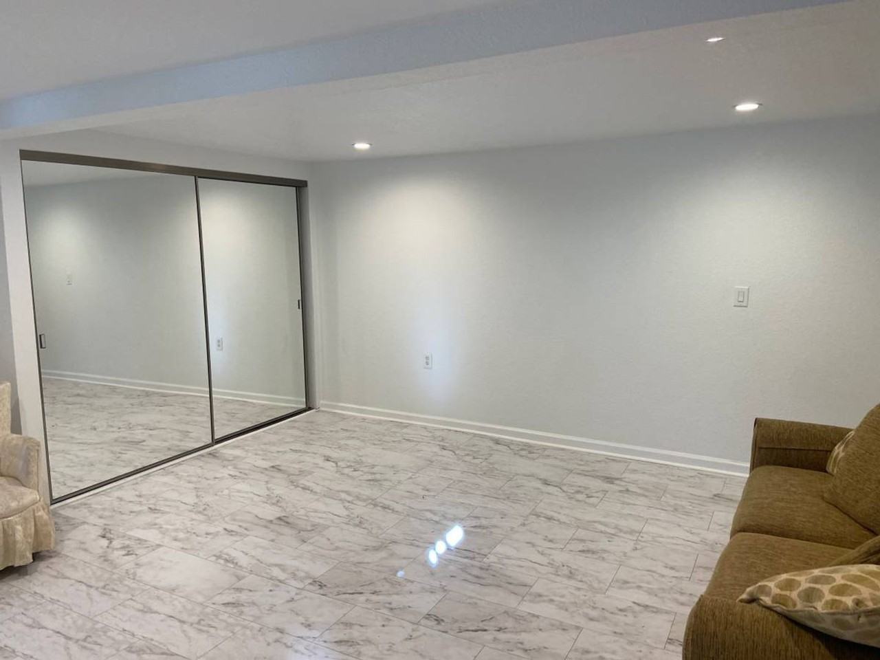 165 Summit St - Photo 2 of 6