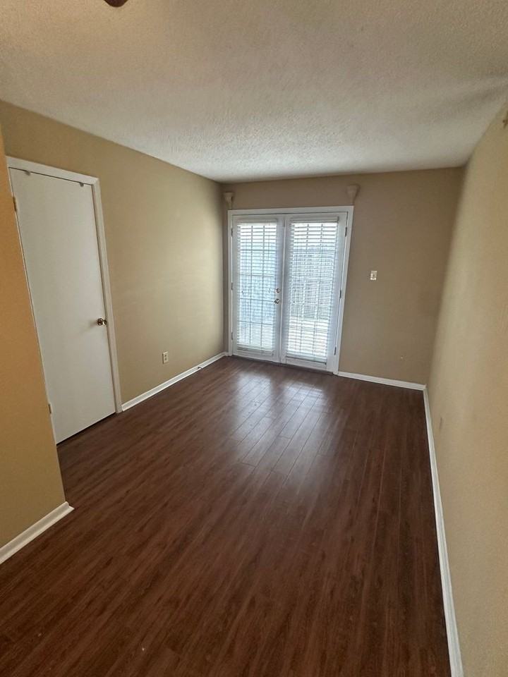 6683 Whispering Oak Pl #1 - Photo 7 of 11