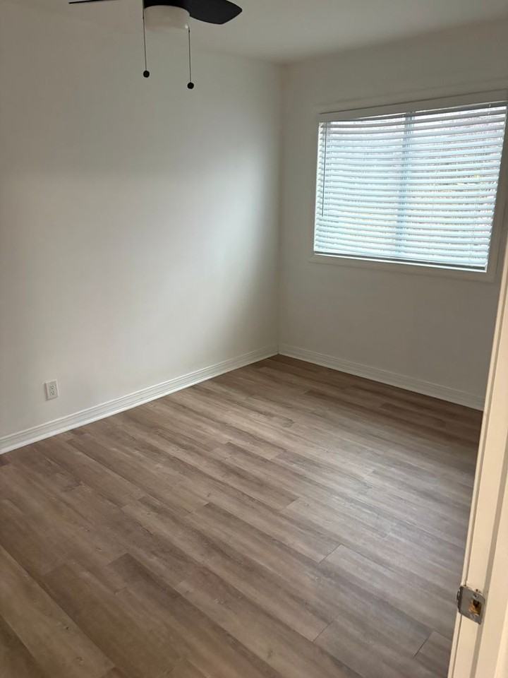 4139 Flora Ave - Photo 7 of 10