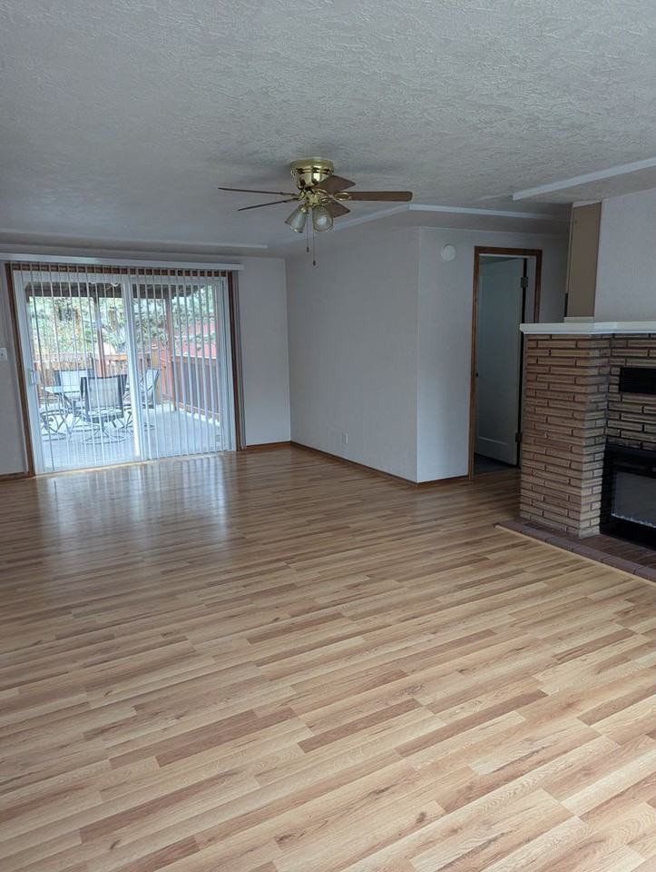 103 Alameda St - Photo 3 of 28