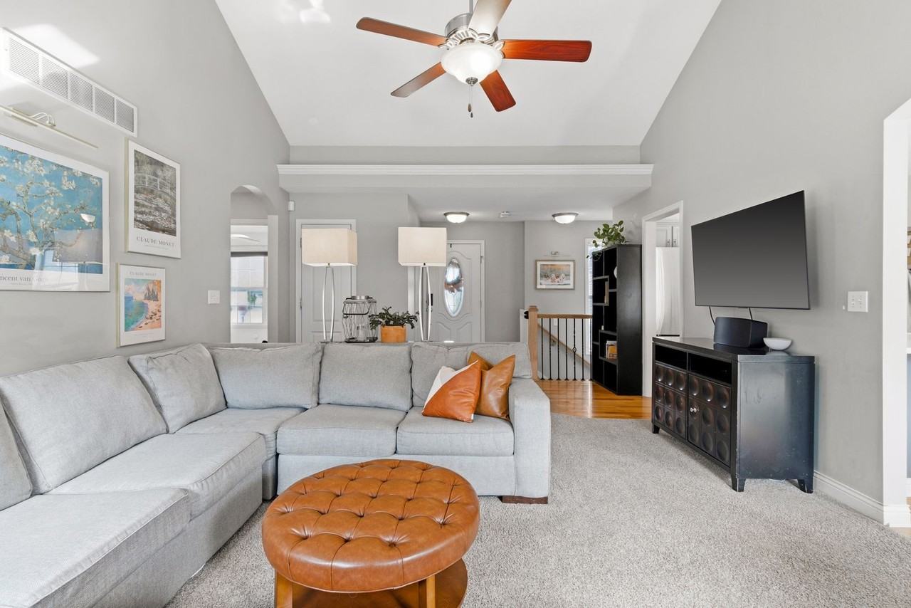 5100 Wood Shire Dr - Photo 3 of 20