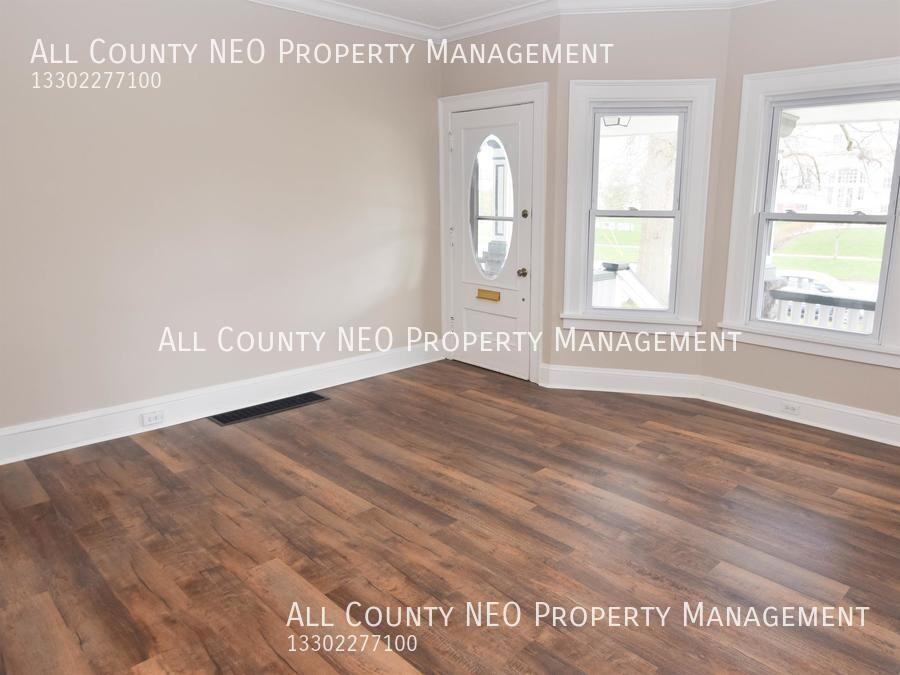 1224 W Clifton Blvd - Photo 3 of 33