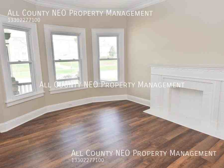 1224 W Clifton Blvd - Photo 4 of 33