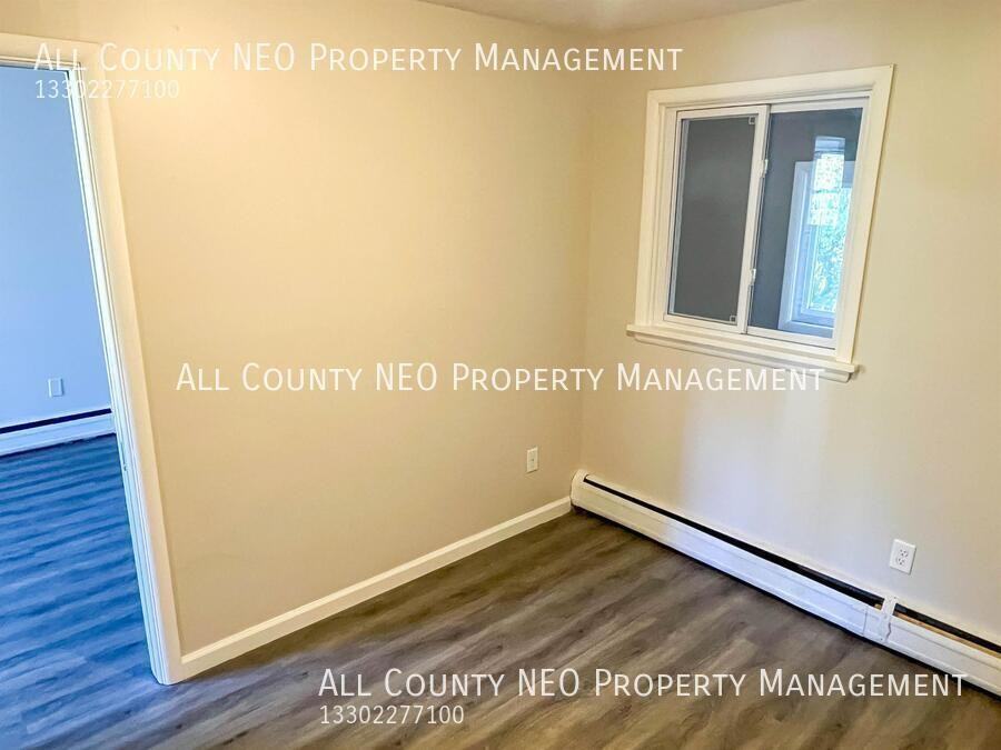 2116 Market Ave N #2 - Photo 5 of 8