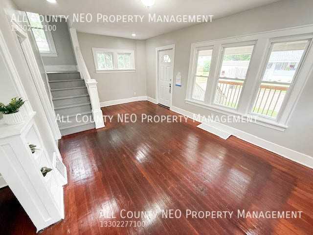 1114 Herberich Ave - Photo 5 of 21