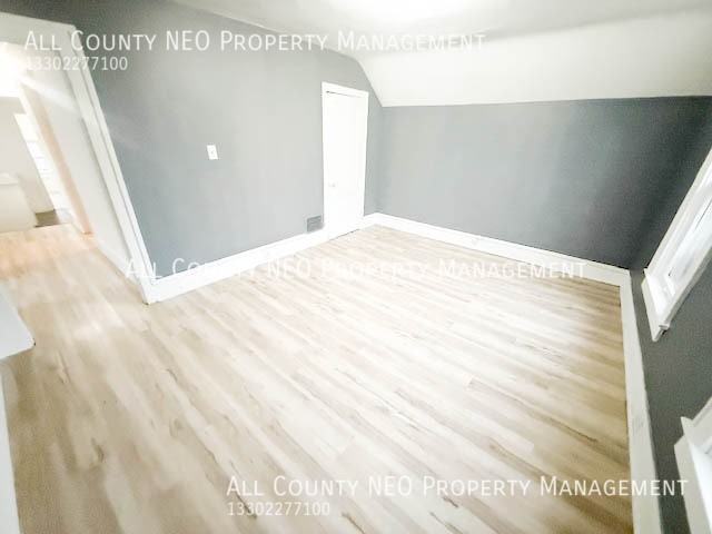 682 Sumner St - Photo 4 of 10