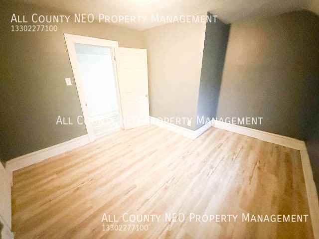 682 Sumner St - Photo 7 of 10