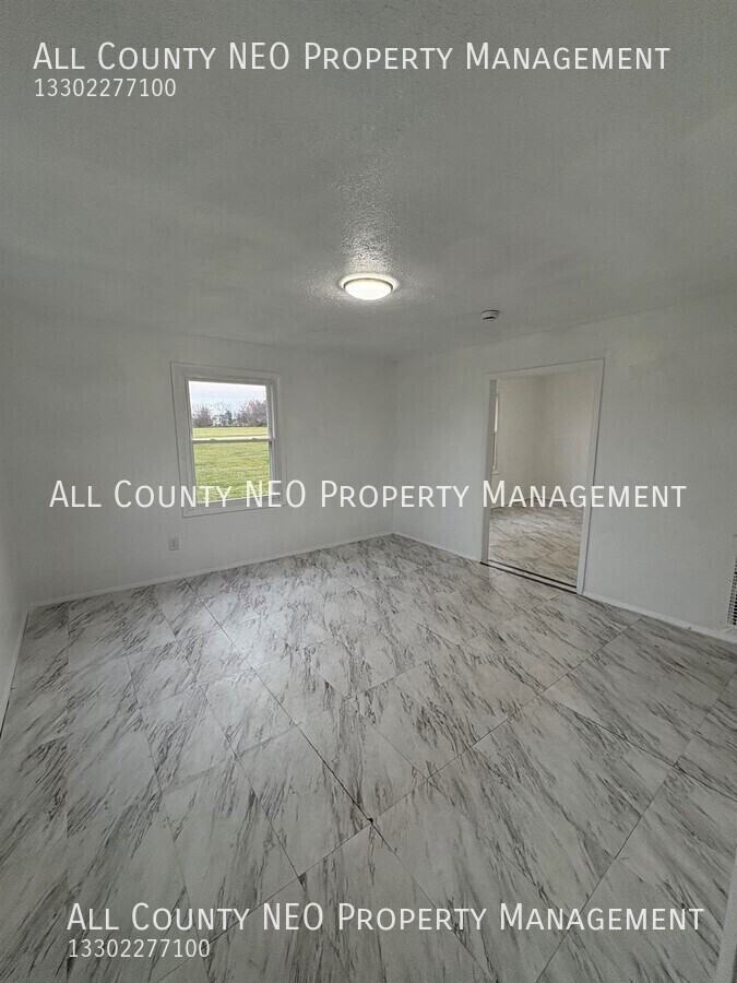 9584 Greenmeadow Rd #F - Photo 5 of 14