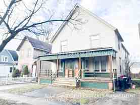 1852 W 45th St - Photo 1 of 1