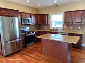 184 Ives - Photo 1 of 1