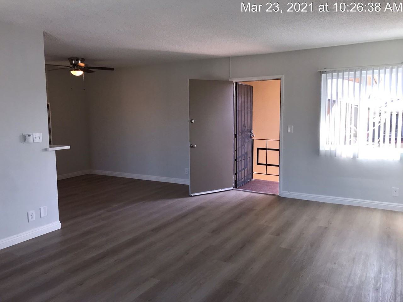 350 South Manhattan Place - Photo 7 of 25