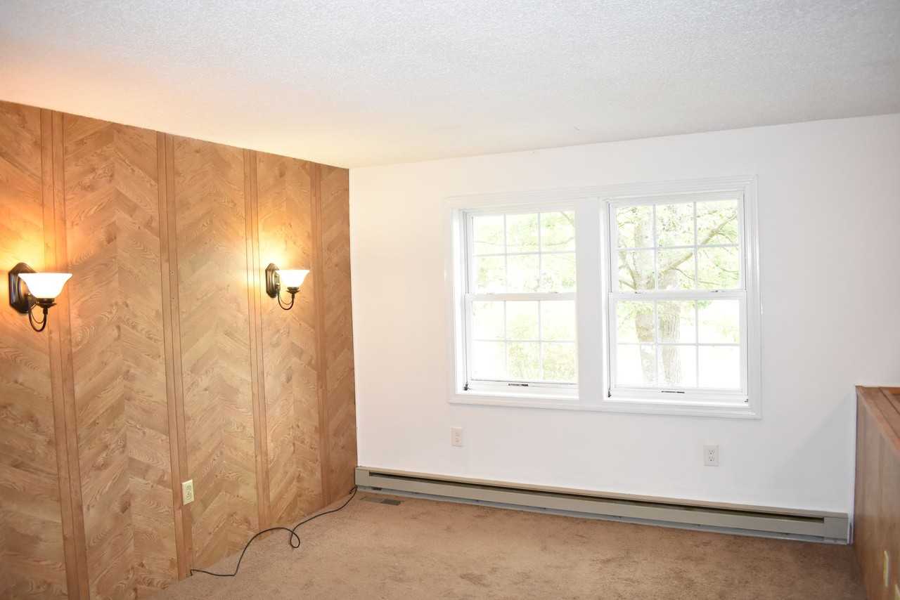 28 Johnson St - Photo 4 of 7