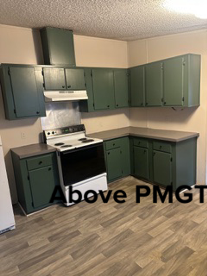 400 Stallings Rd - Photo 3 of 9