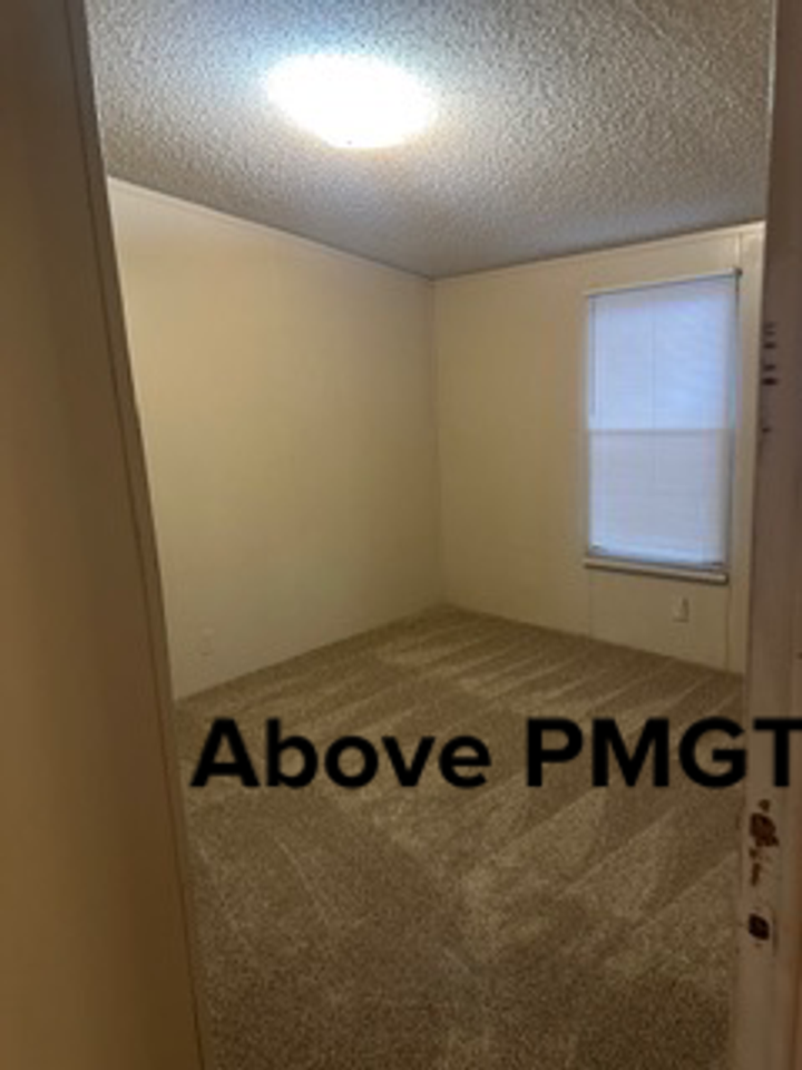 400 Stallings Rd - Photo 7 of 9