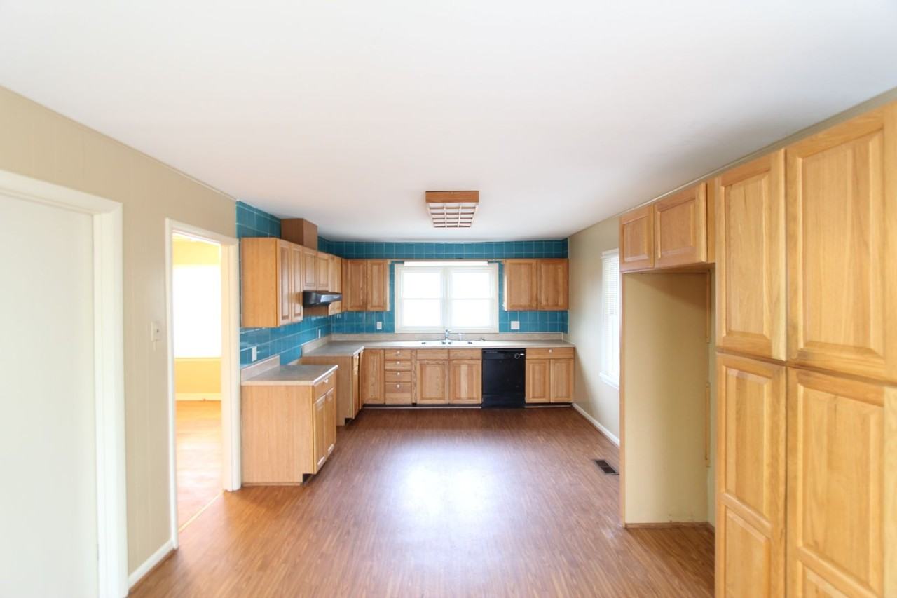 2340 3rd St Ne - Photo 4 of 17