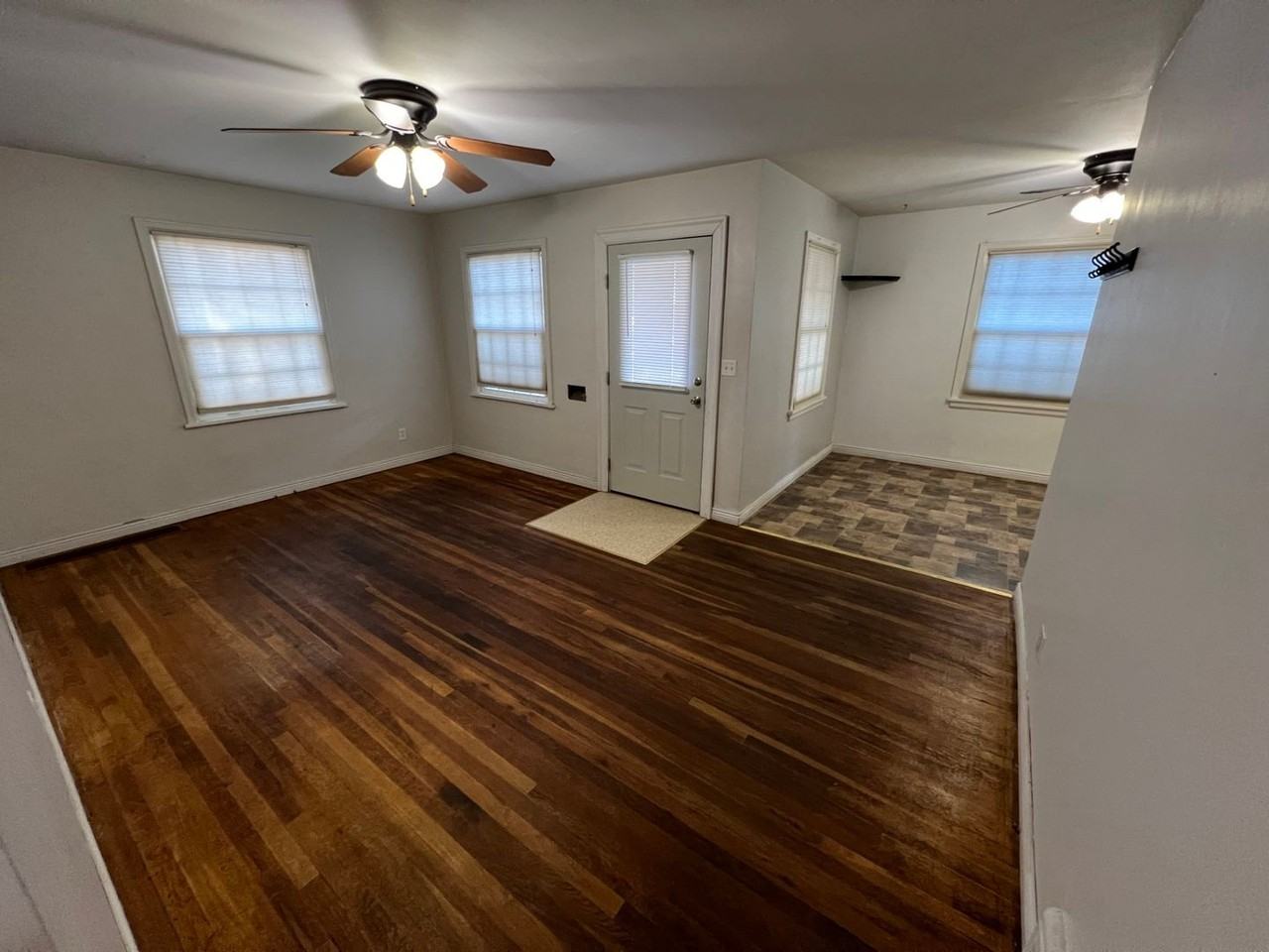 214 E Jackson Ave - Photo 5 of 50