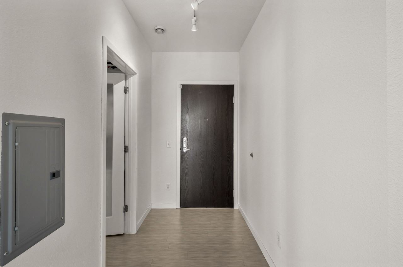 3535 Grand Apartments - Photo 5 of 7