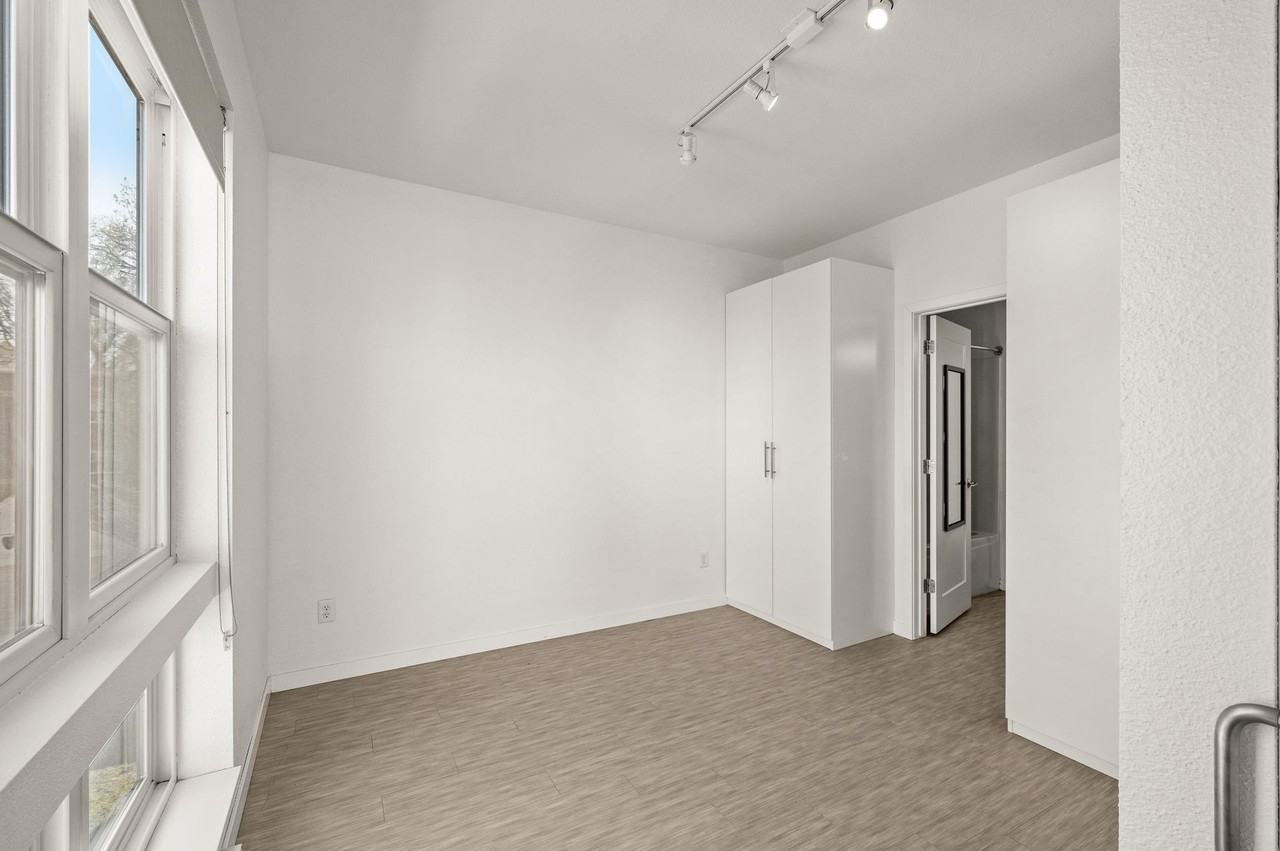 3535 Grand Apartments - Photo 6 of 7