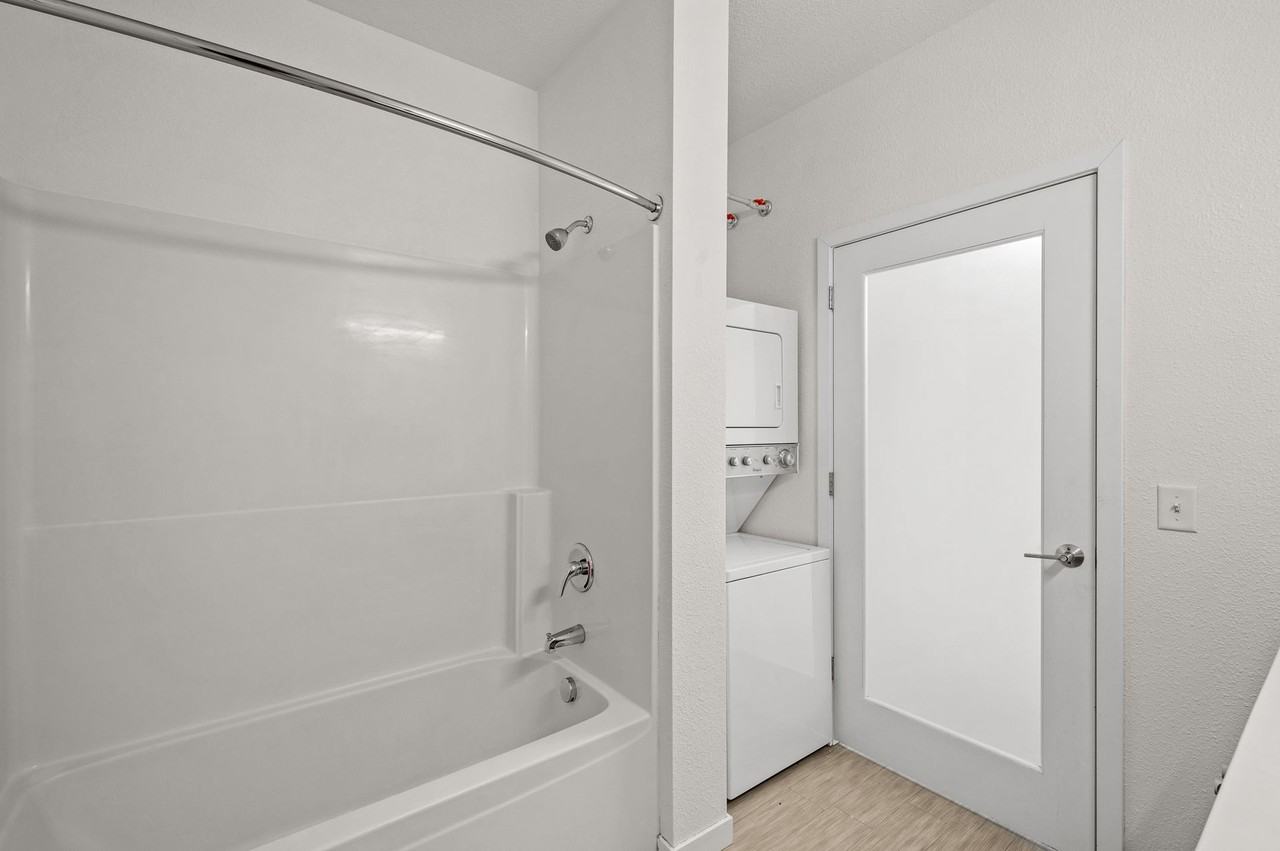 3535 Grand Apartments - Photo 7 of 7