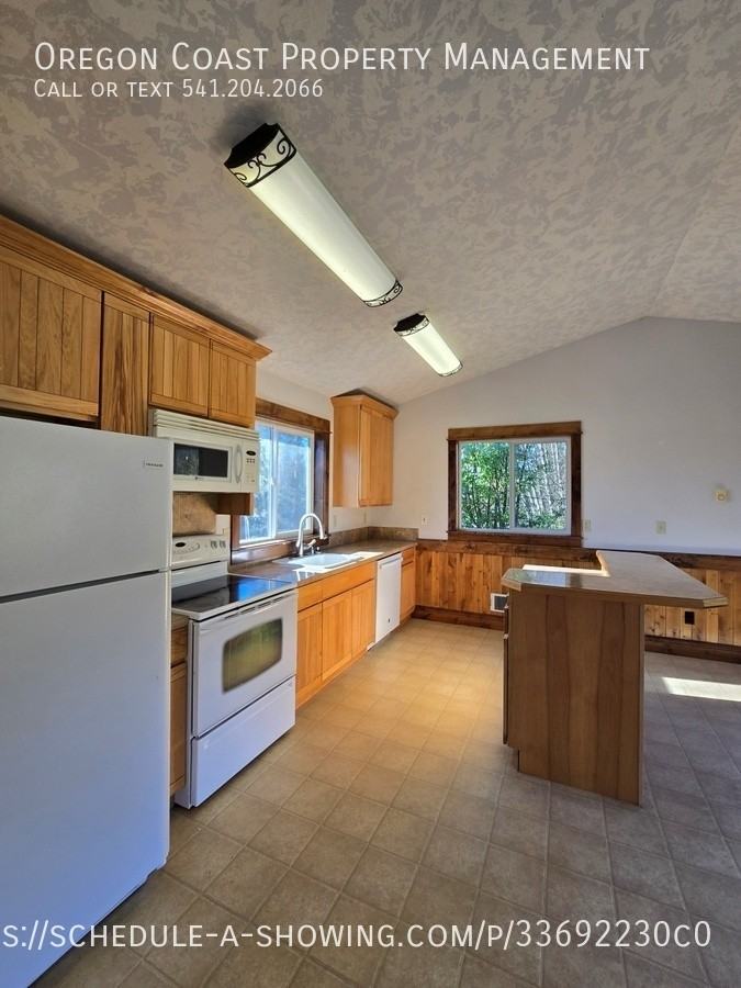 1025 Wilson River Loop - Photo 3 of 39