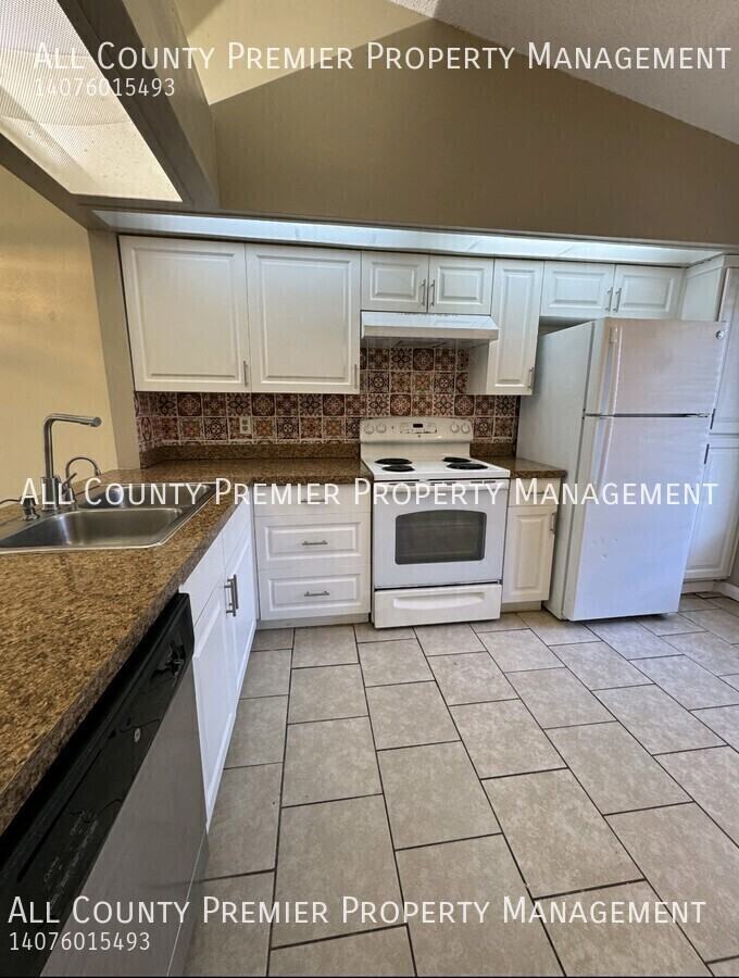 2825 Waxy Willow Ln - Photo 3 of 9