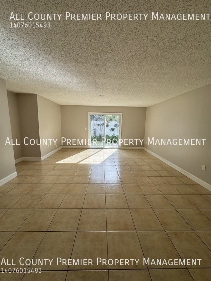 415 Dorchester Sq - Photo 3 of 13